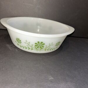 Vintage GLASBAKE Casserole Dish Green Daisy Pattern J2600 Milk Glass 1.5 QT